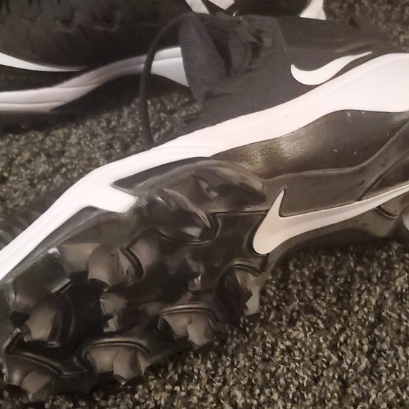 Nike cleats size 14